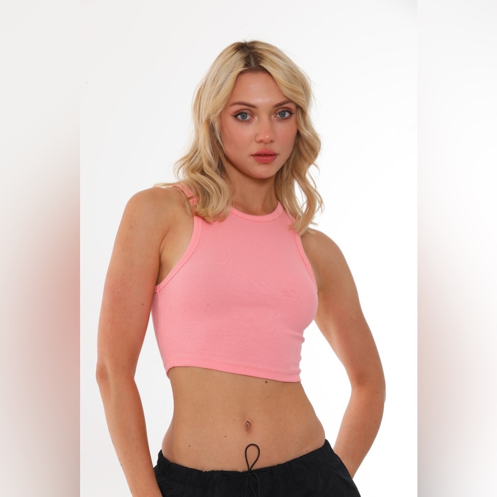 Sleeveless Ribbed Crop Top – Soft, Stretchy & Flattering